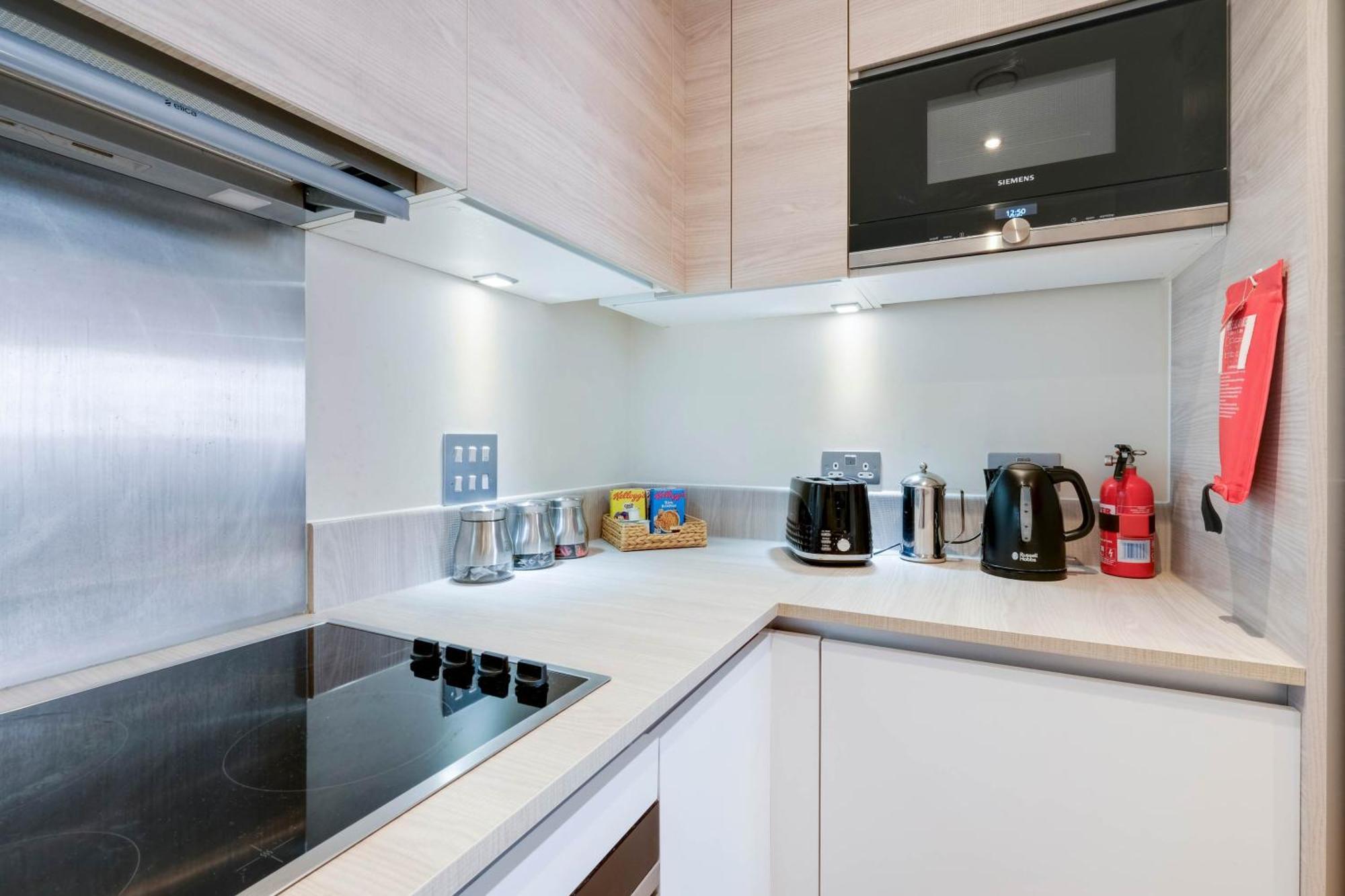 Alder House Serviced Apartment Maidenhead By 360Stays Esterno foto