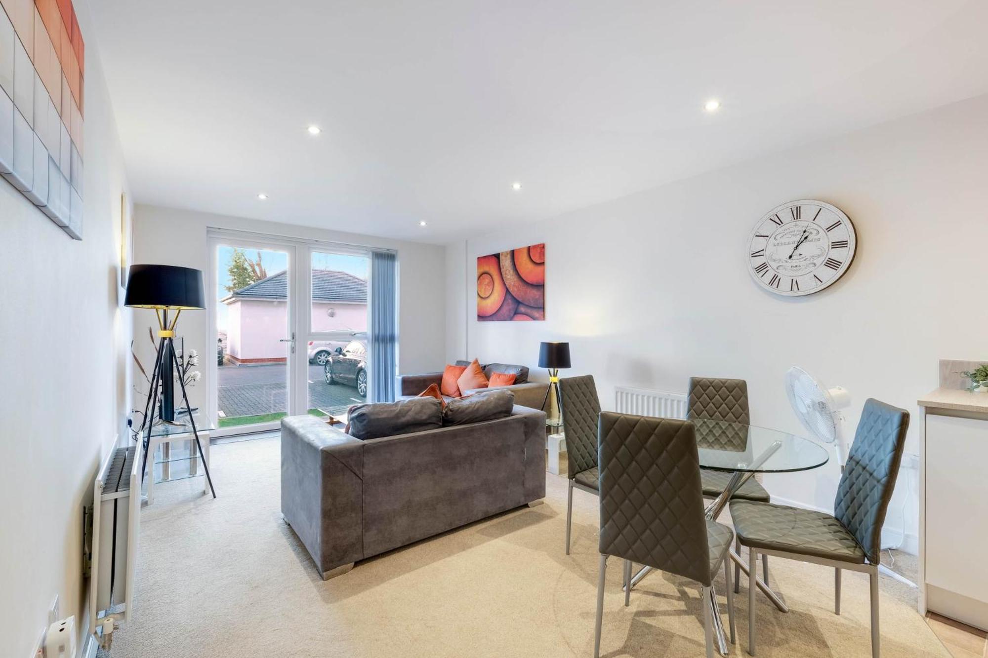 Alder House Serviced Apartment Maidenhead By 360Stays Esterno foto